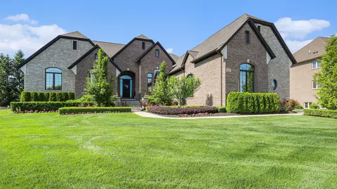 6397 Morningside Dr, Washington, MI 48094