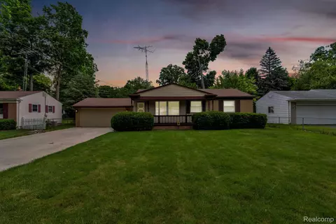 4291 Ashlawn Dr, Flint, MI 48507