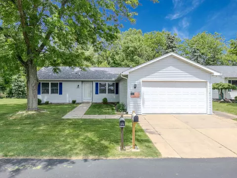 38586 Red Oak St, Westland, MI 48185