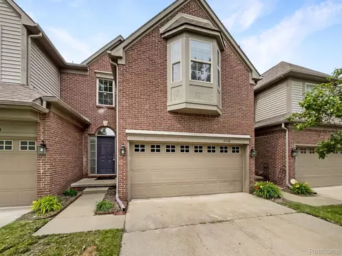 41140 Maplewood Dr, Canton, MI 48187