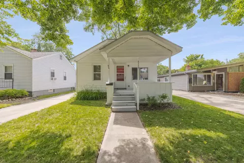 2115 Leitch Rd, Ferndale, MI 48220