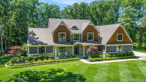 471 Montclair, Milford, MI 48381