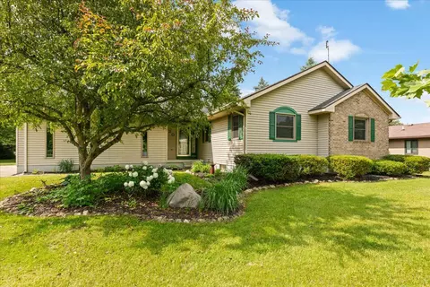 220 Felk Dr, Mayfield, MI 48446
