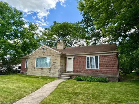 761 Winchester Ave, Lincoln Park, MI 48146