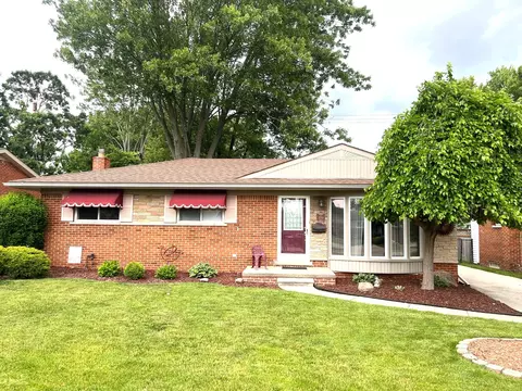 3720 Marian Dr, Trenton, MI 48183