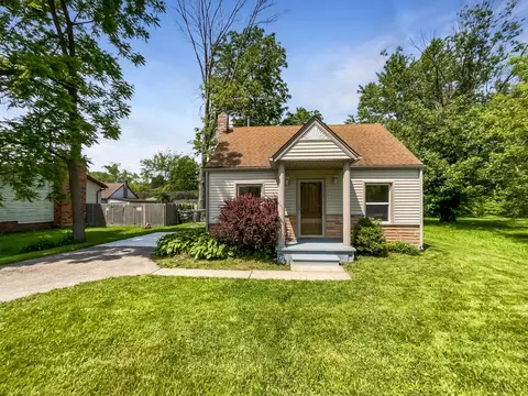 14508 Pine St, Taylor, MI 48180