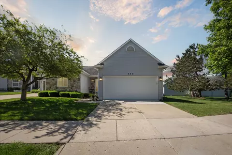 730 Challenging Trl, South Lyon, MI 48178