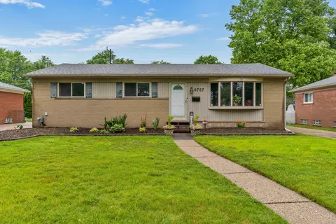 8767 Headley Dr, Sterling Heights, MI 48314