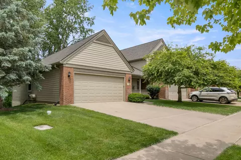 776 Taylor St, Chelsea, MI 48118