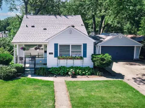 940 Hendrickson Blvd, Clawson, MI 48017