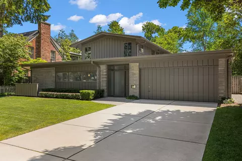 336 Kercheval Ave, Grosse Pointe Farms, MI 48236