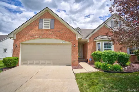 7079 Iris, Grand Blanc, MI 48439