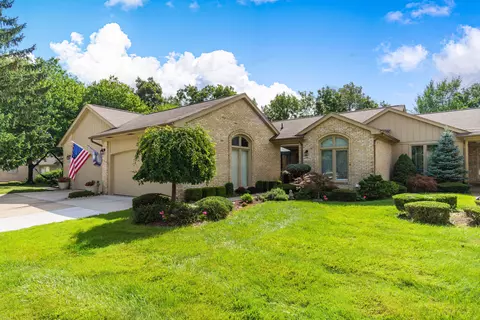 17706 E Kirkwood Dr, Clinton Township, MI 48038