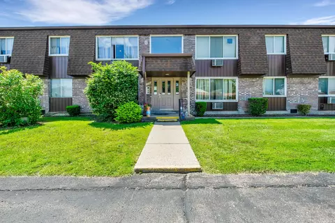 30229 Utica Rd #232D, Roseville, MI 48066