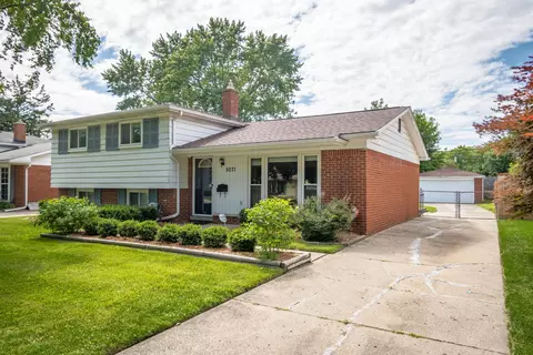 5071 Elmhurst Ave, Royal Oak, MI 48073