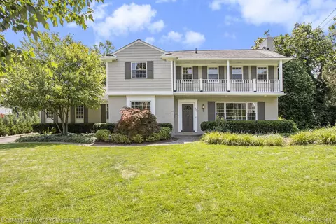 330 N Cranbrook Cross Rd, Bloomfield Hills, MI 48301