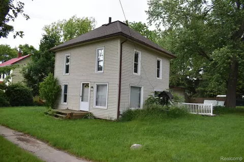 402 N Shiawassee St, Bancroft, MI 48414