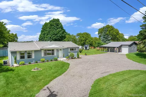11071 E Stanley Rd, Richfield, MI 48423