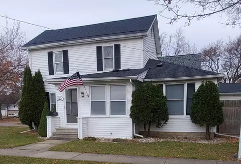 304 Summit St, Howell, MI 48843 photo 1