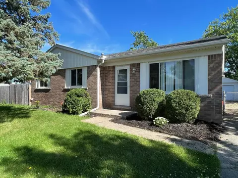 10152 Hamilton St, Van Buren, MI 48111