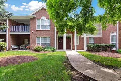 16871 Dover Dr 12 Dr, Northville, MI 48168