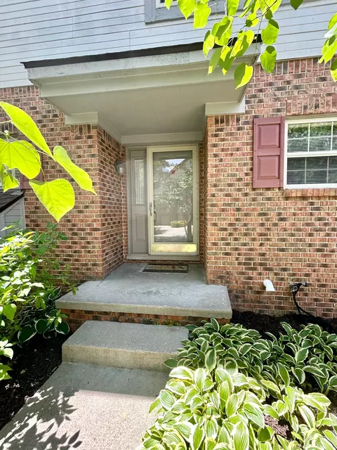 7018 Copper Creek Cir, Canton, MI 48187