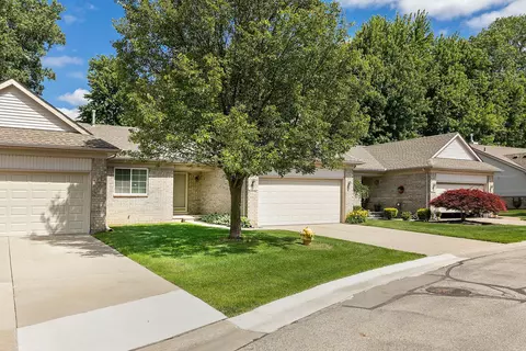 41329 Greenspire Dr, Clinton Township, MI 48038