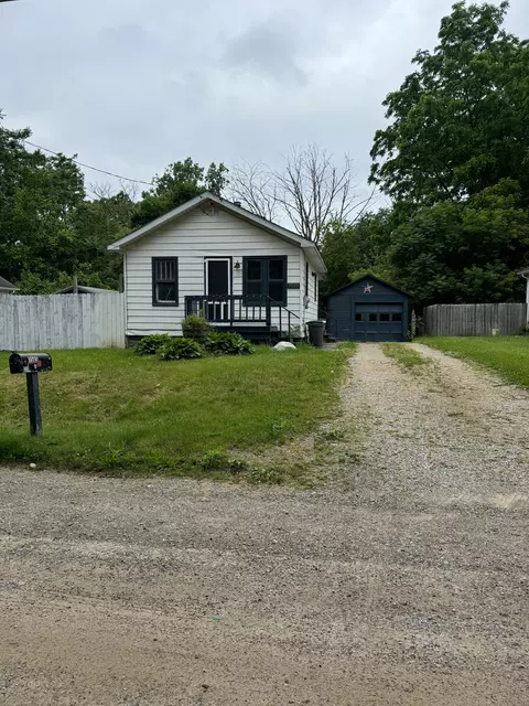 7505 Brockway St, Mount Morris, MI 48458