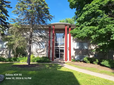 24 Kingslane #3, Farmington, MI 48336