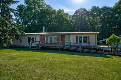 9220 S Michelle Dr, Burns, MI 48429