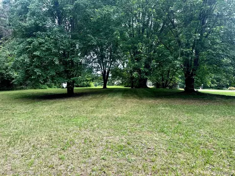 0 Reynolds Dr, Brighton, MI 48114