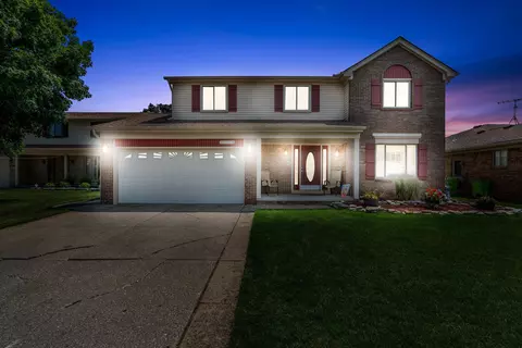47134 Rosemary Rd, Macomb, MI 48044