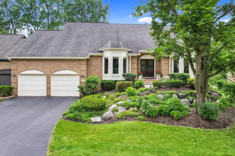 72 Vaughan Ridge Rd, Bloomfield Hills, MI 48304