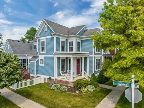 50230 Harding St, Canton, MI 48188
