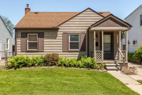 7973 Weddel St, Taylor, MI 48180