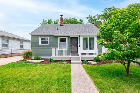 376 W Meyers Ave, Hazel Park, MI 48030