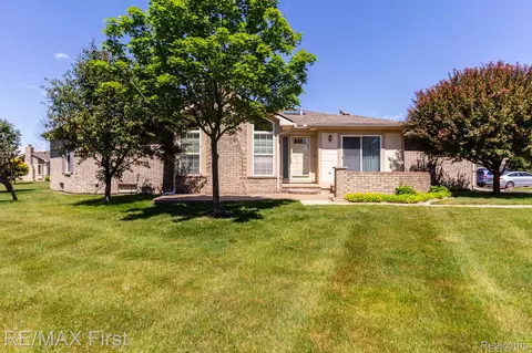 50249 Paradise Unit 248 53 UNIT 248, Macomb, MI 48044