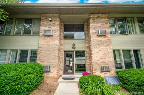 340 Concord #1, Bloomfield Hills, MI 48304