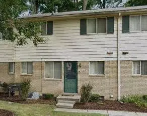 23640 Lahser Rd, Southfield, MI 48033