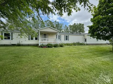 7602 Kilgore Rd, Greenwood, MI 48006