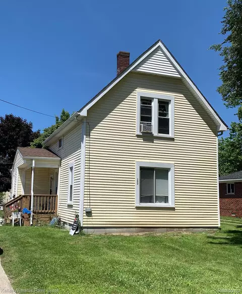 153 N Rose St, Mount Clemens, MI 48043