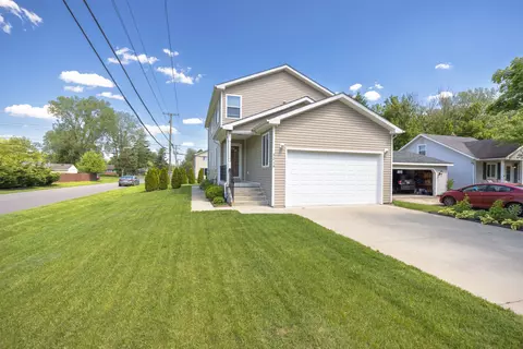 3219 Harrison Ave, Rochester Hills, MI 48307