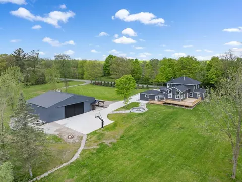 10434 7 Mile Rd, Northville, MI 48167