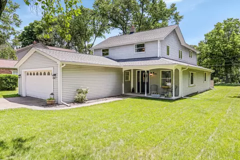 7267 Arrowood Dr, West Bloomfield, MI 48324