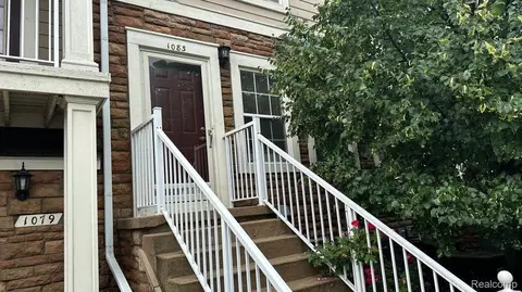 1083 Beaver Run, Troy, MI 48083