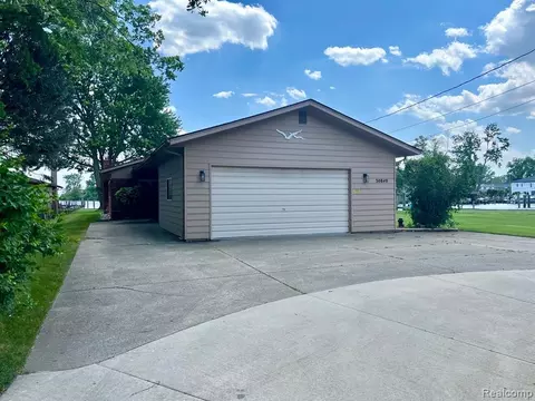 30840 N River Rd, Harrison Township, MI 48045