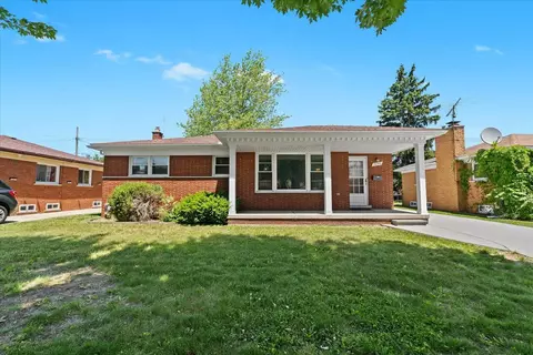 20746 Fairview Dr, Dearborn Heights, MI 48127