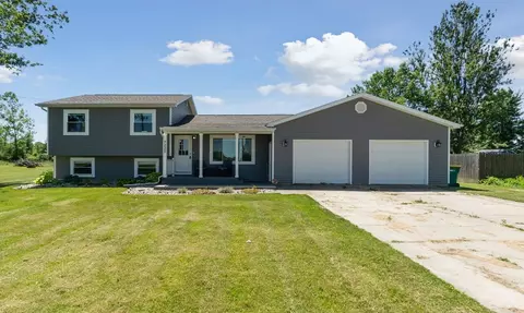 7225 Baldwin Rd, Swartz Creek, MI 48473
