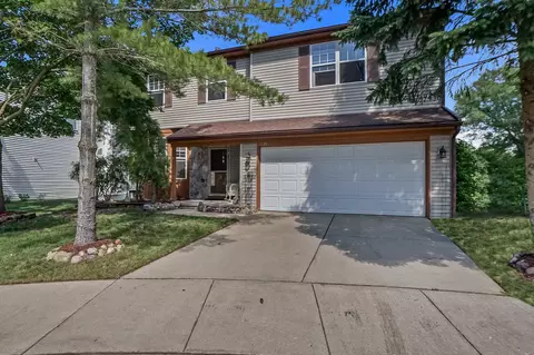 1121 Princeton Dr, Waterford, MI 48327