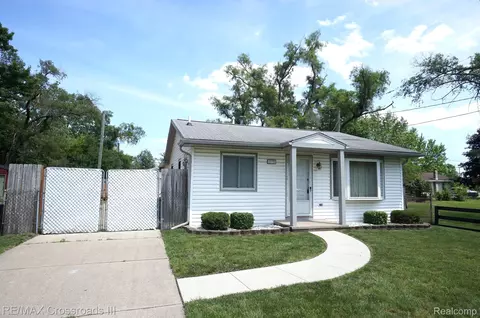 2175 Bradley Ave, Ypsilanti, MI 48198
